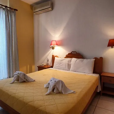 Aparthotel Golden - & Hersonissos (Crete)