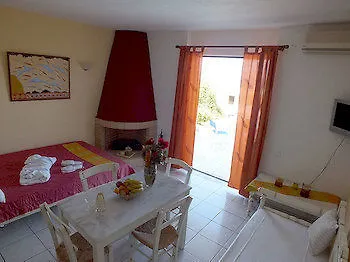 Golden - & 3*